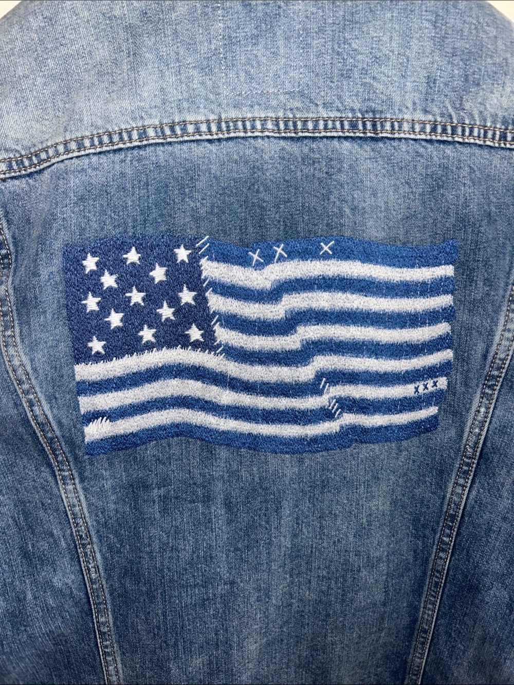 Lucky Brand Lucky Legend Flag Trucker Denim Jacket Medium